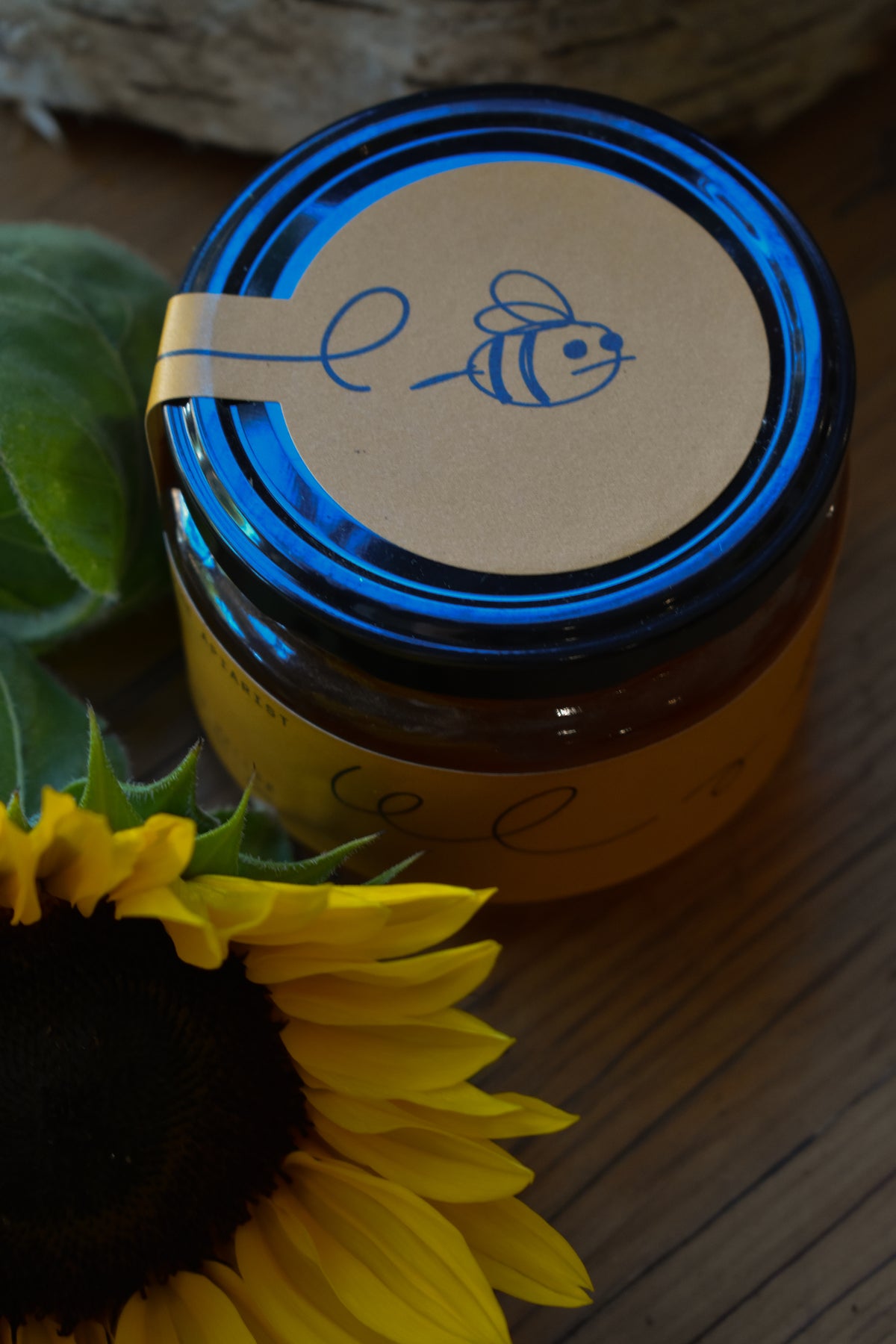 the apiarist honey